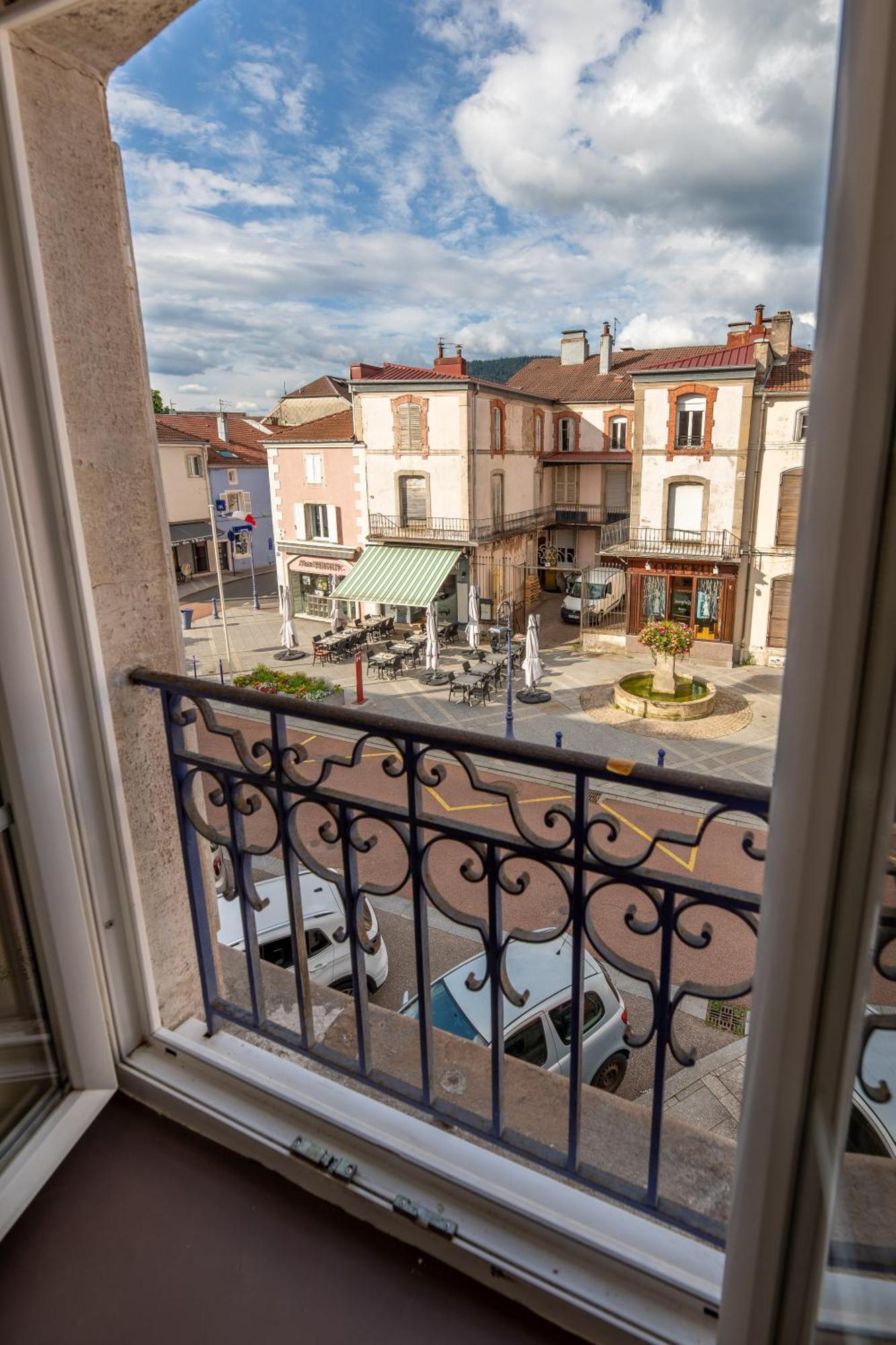 Cocon De La Belle De Vosges 3 Chambres Remiremont Exteriör bild